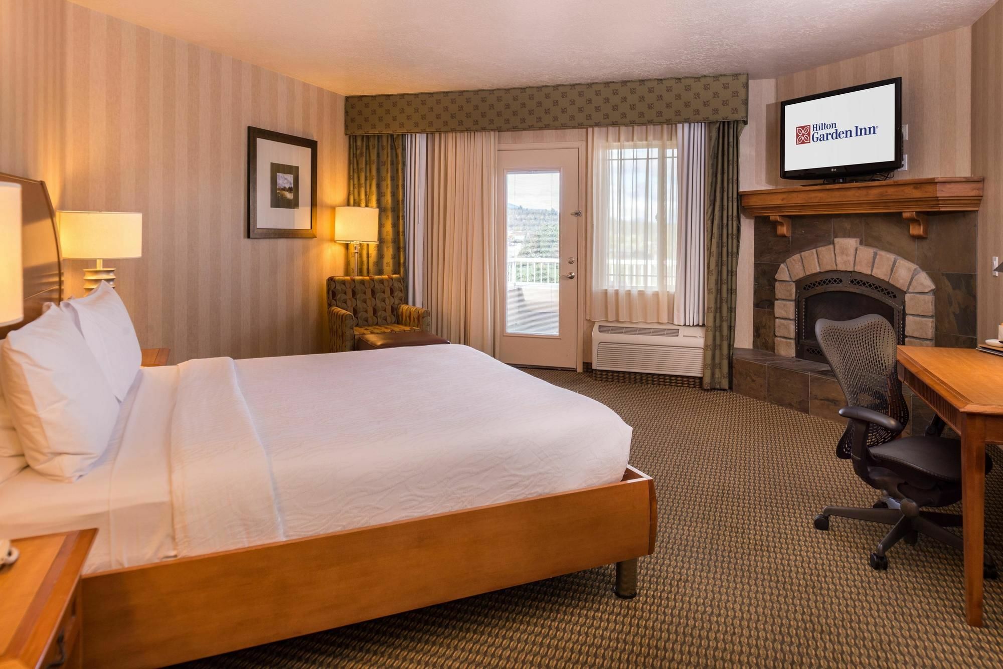Hilton Garden Hotel 3*